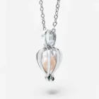 Oyster pearl necklace close-up by Stree World